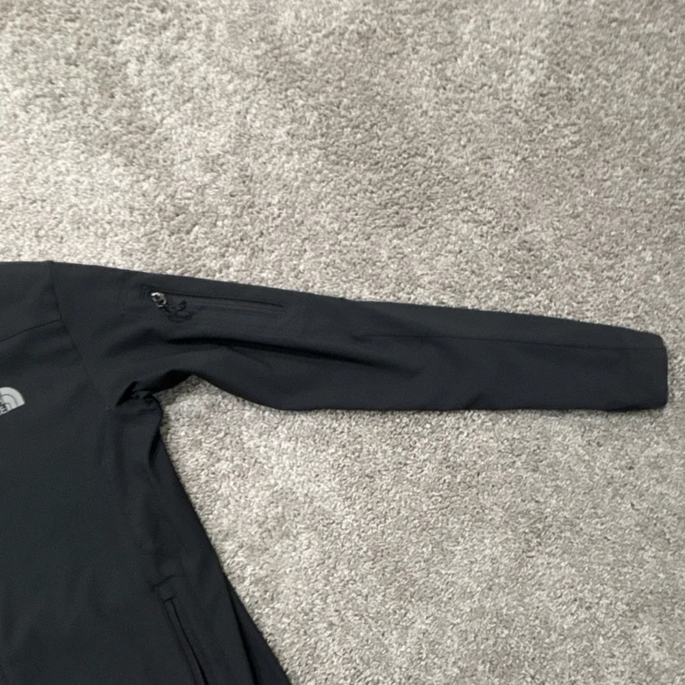 The North Face Black Softshell Jacket Full Zip Stand-Up Collar Mid-Length Men's